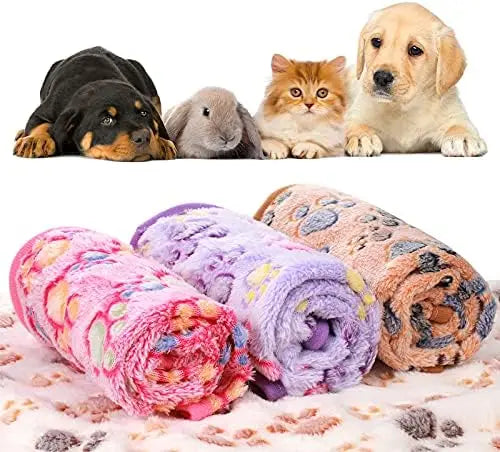 Pet Blanket Set with Paw Print Design Soft Fleece for Dogs